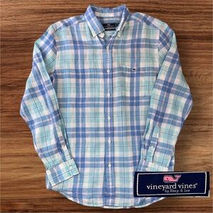 Vineyard Vines Men’s Plaid Classic Fit Tucker Shirt. 100% Linen. Size Medium.